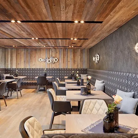 Alpine Goies Superior (adults Only) ラディス