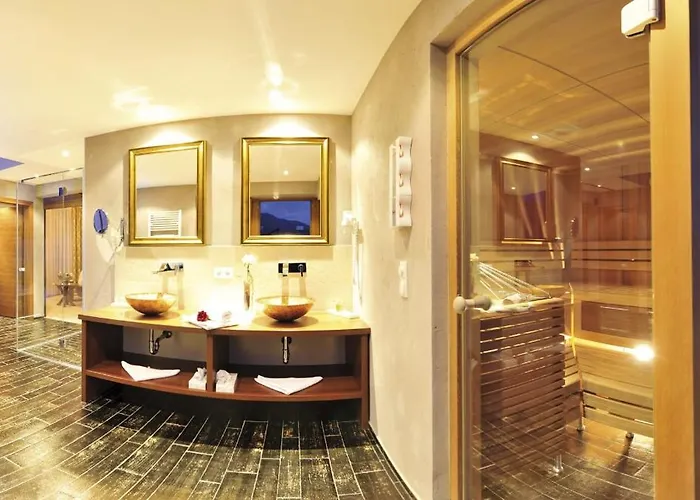 Alpine Goies Superior (adults Only) فندق